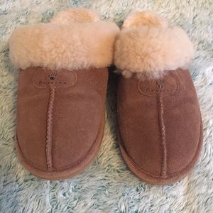 Bearpaw Clogs